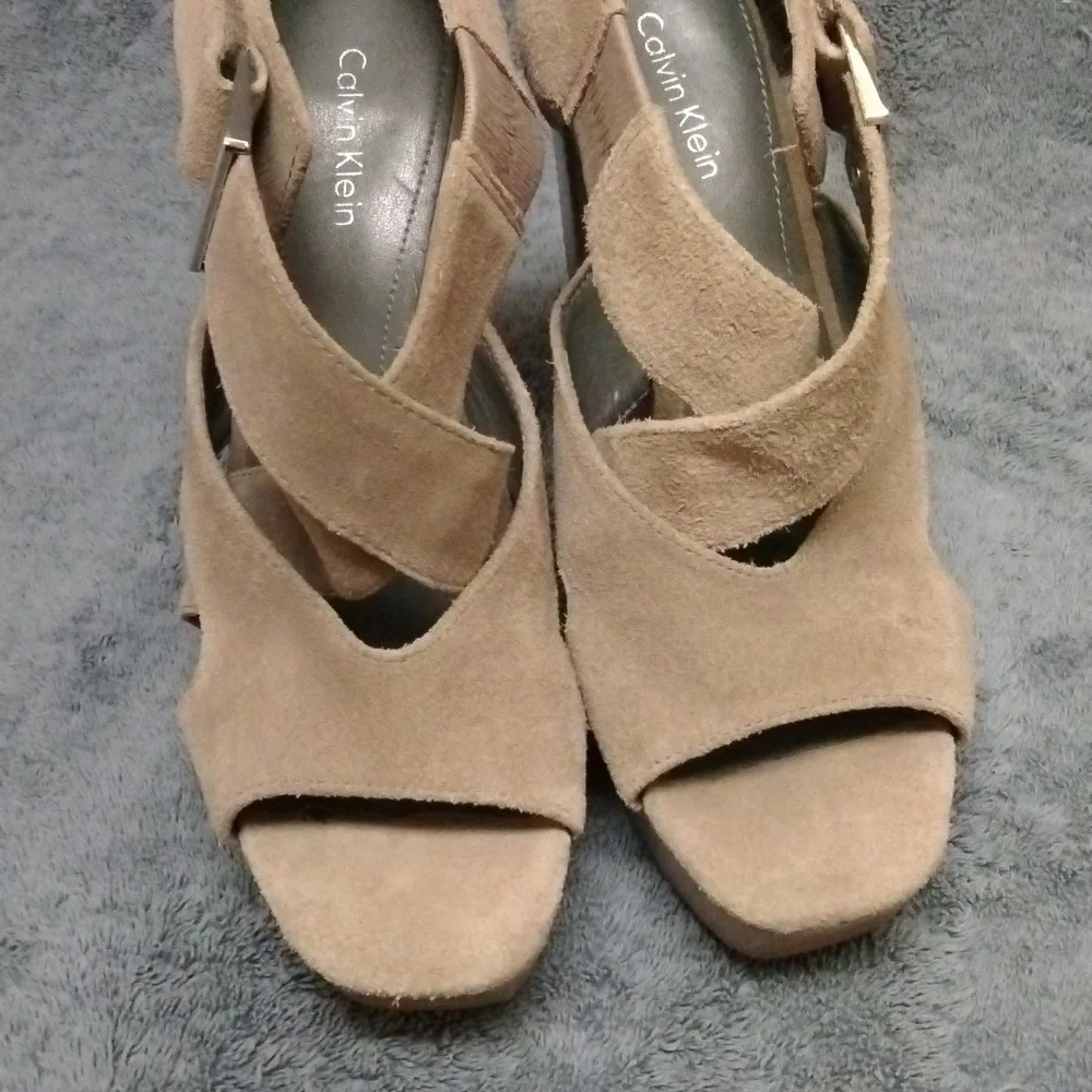 Calvin Klein suede platform shoe size 6.5